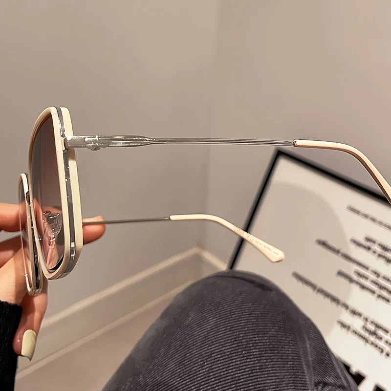 2026 New Fashion Oversized Frame Sunglasses for Women Perfect for Round Faces Stylish Trendy Shades Suitable for Parties Daily Wear Ideal Holiday Gift for Family and Friends Must Have Fashion Accessory for Modern Ladies