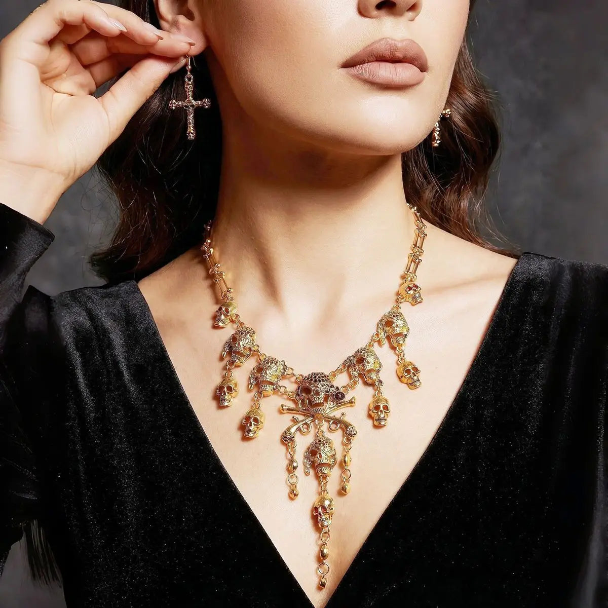 Halloween Jewelry Gothic Punk Retro Alloy Pirate Skull Tassel Necklace Earrings Set For Women Holiday Party Neck Decoration