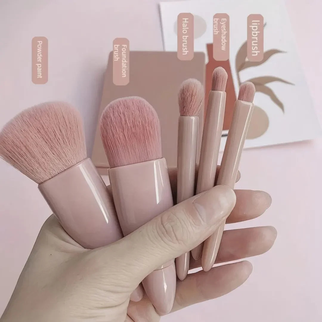 5Pcs Mini Pink Makeup Brush Set with Built-in Mirror, Soft Synthetic Bristles Gentle on Skin Portable Travel Size for Daily Makeup On-the-Go Touch-ups Home Travel Women Makeup Lovers Beginners Blush Eyeshadow Foundation Brush